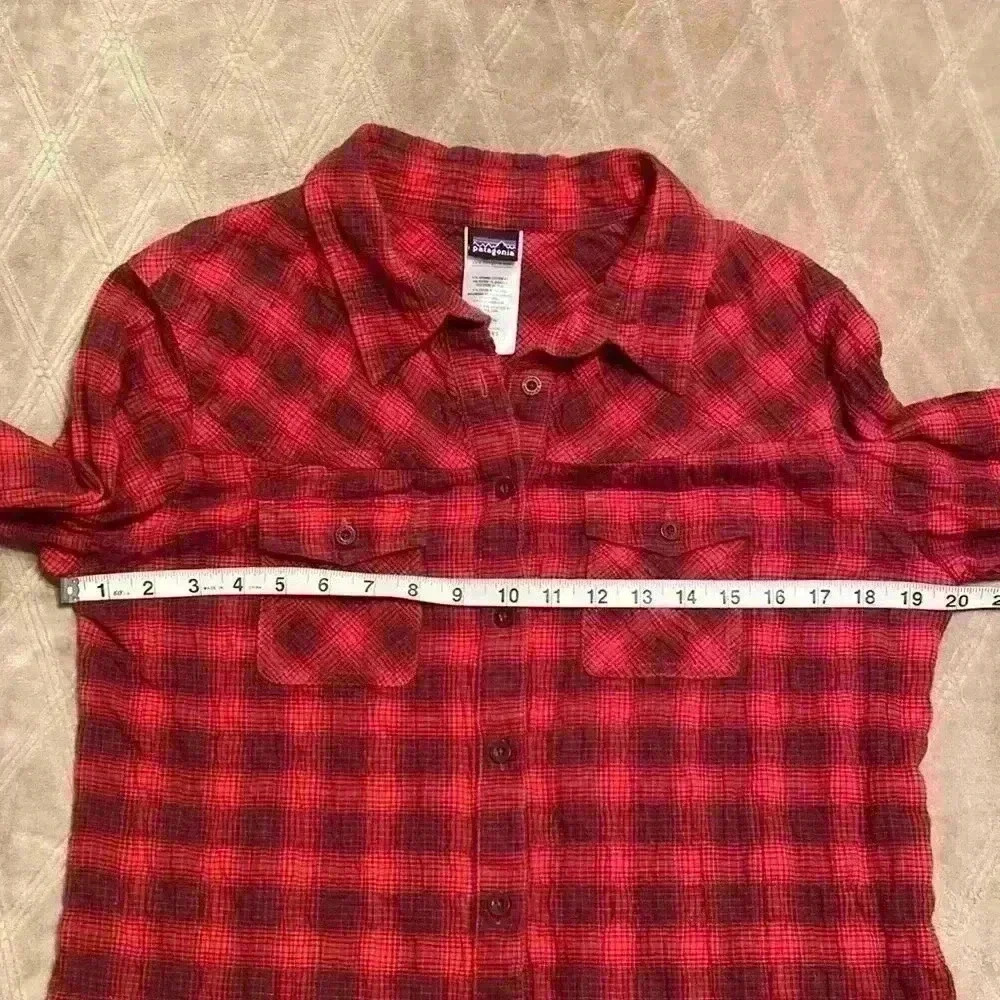 Patagonia Woman’s Red & Black Plaid Cotton Long Sleeve Button Front Shirt Size 4 - Picture 7 of 9